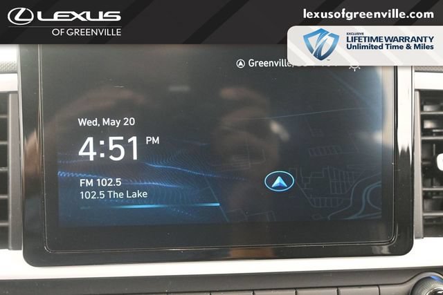 Used 2024 Hyundai Venue Limited FWD image 14