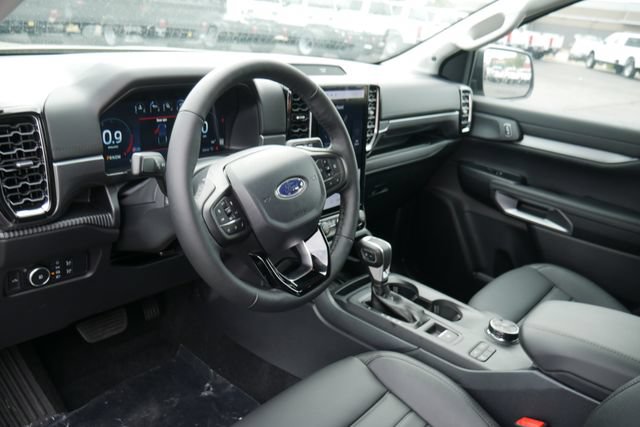 New 2026 Ford Ranger Lariat w/ Black Appearance Package AWD/4WD image 17