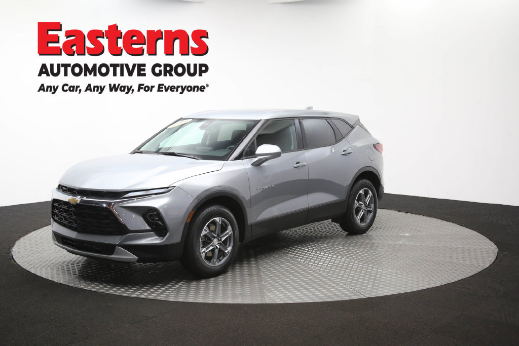 Used 2025 Chevrolet Blazer LT FWD image 60