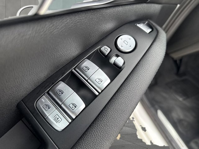 Used 2020 BMW X7 xDrive40i w/ Premium Package AWD/4WD image 9