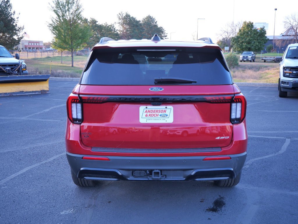 Certified 2025 Ford Explorer ST-Line AWD/4WD image 7