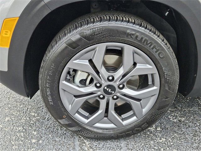 Used 2024 Kia Seltos S image 17