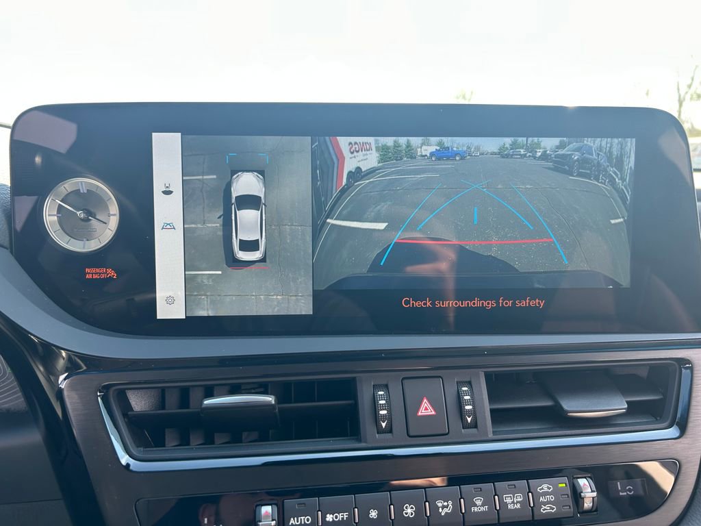 Used 2025 Lexus ES 350 Luxury w/ Accessory Package (Z1) image 13