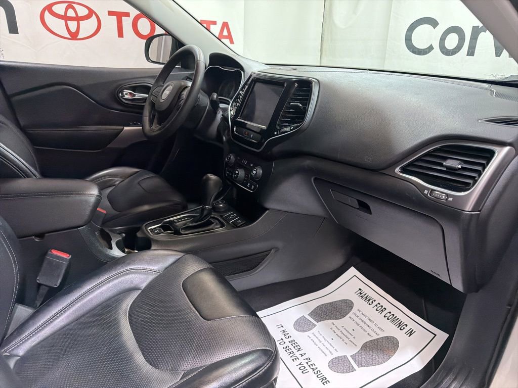 Used 2022 Jeep Cherokee Limited image 9