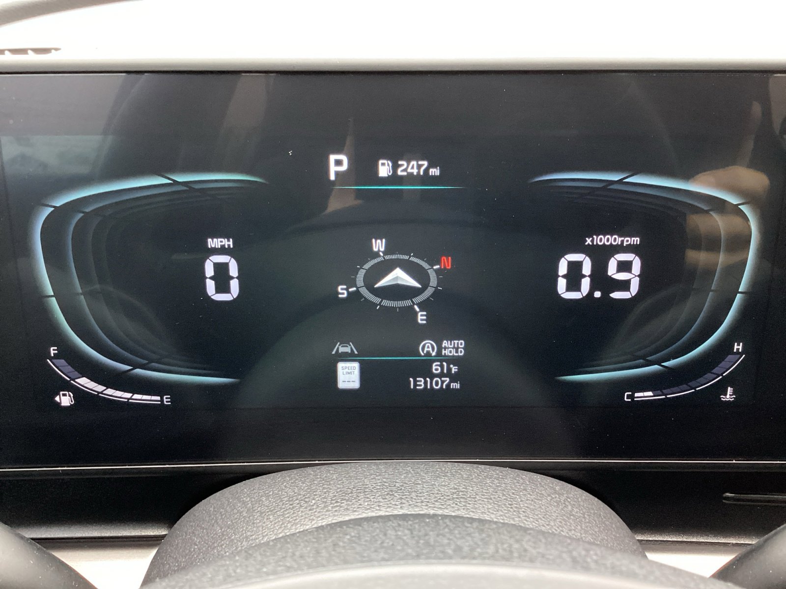 Used 2025 Kia Sportage EX image 24