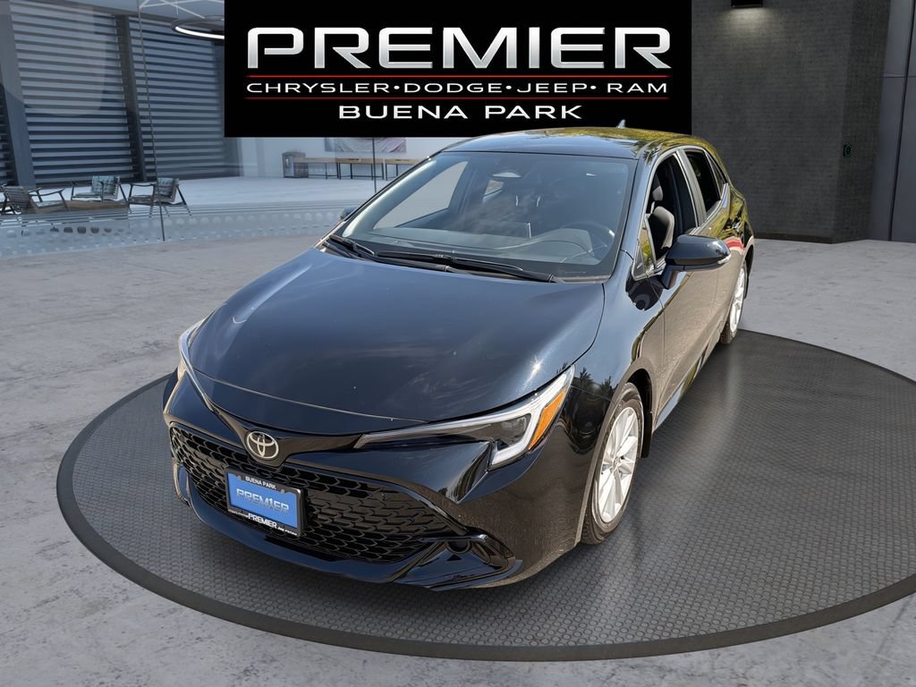 Used 2026 Toyota Corolla SE FWD image 1