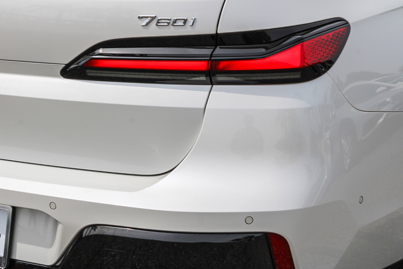 Used 2023 BMW 760i xDrive image 7