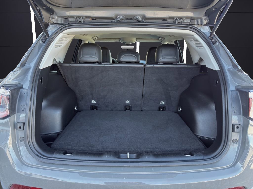 Used 2019 Jeep Compass Trailhawk w/ Cold Weather Group image 21