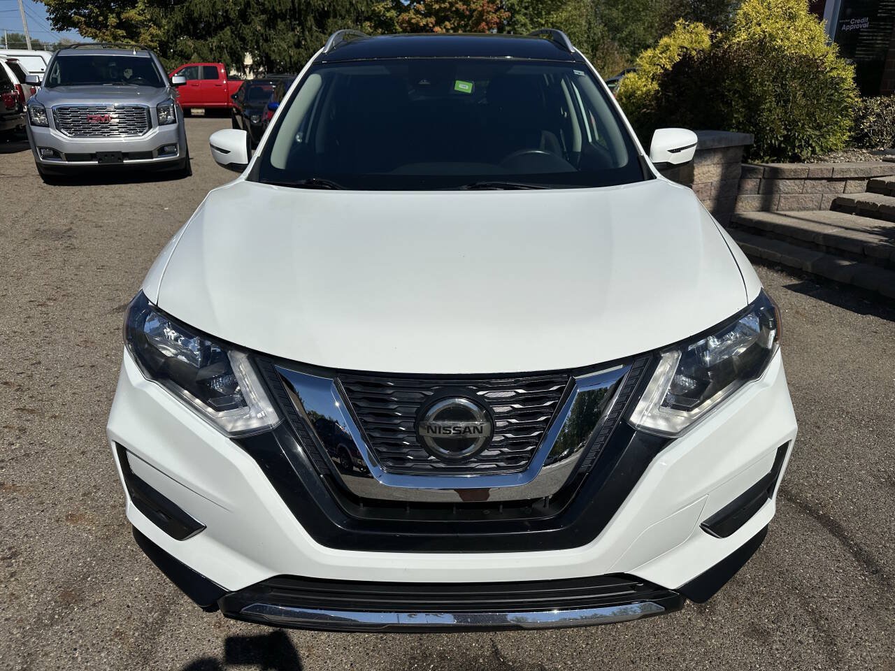 Used 2019 Nissan Rogue SV FWD image 11