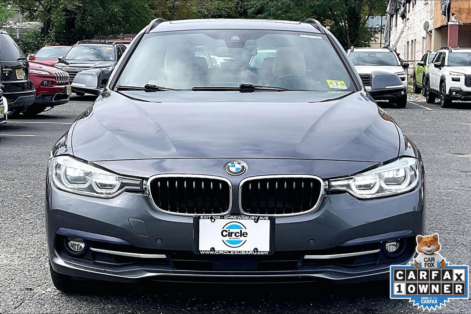 Used 2017 BMW 330i xDrive Wagon AWD/4WD image 3