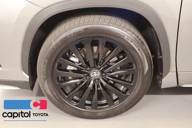 Certified 2026 Toyota Highlander XSE AWD/4WD image 8