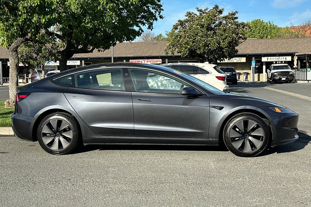Used 2025 Tesla Model 3 image 7