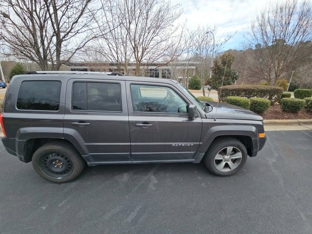 Used 2016 Jeep Patriot High Altitude image 10