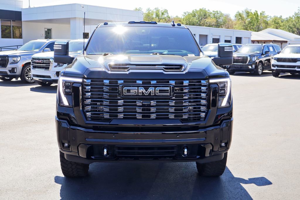 Certified 2025 GMC Sierra 2500 Denali Ultimate image 3