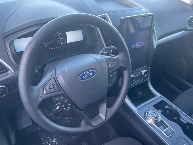 Used 2024 Ford Edge SE image 29