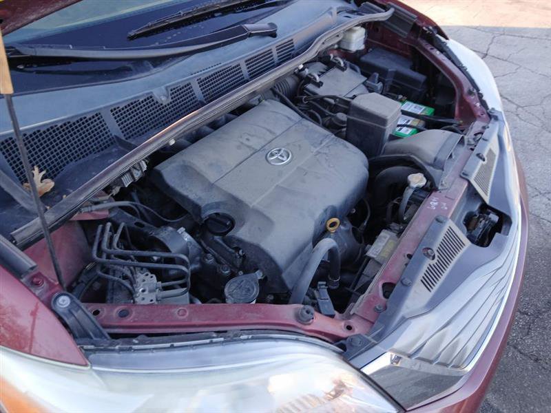 Used 2012 Toyota Sienna XLE image 16