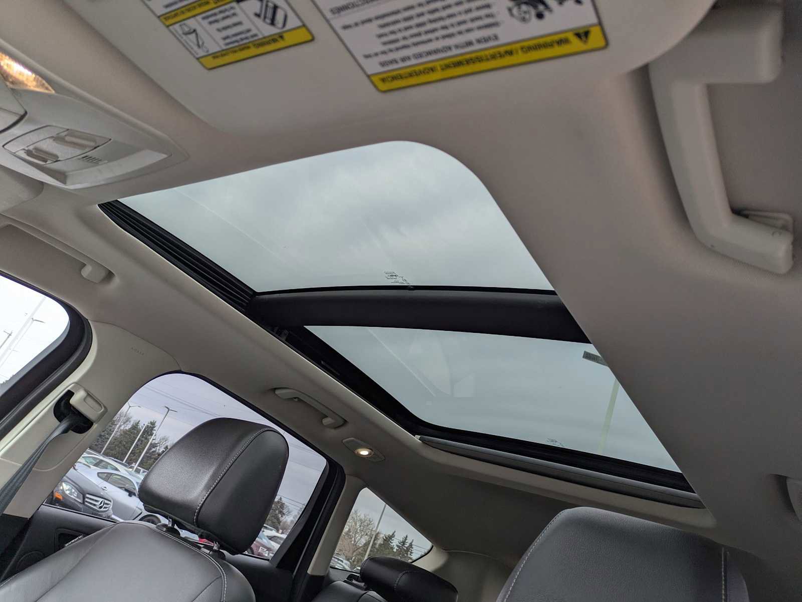 Used 2015 Ford Escape SE w/ Equipment Group 201A image 18