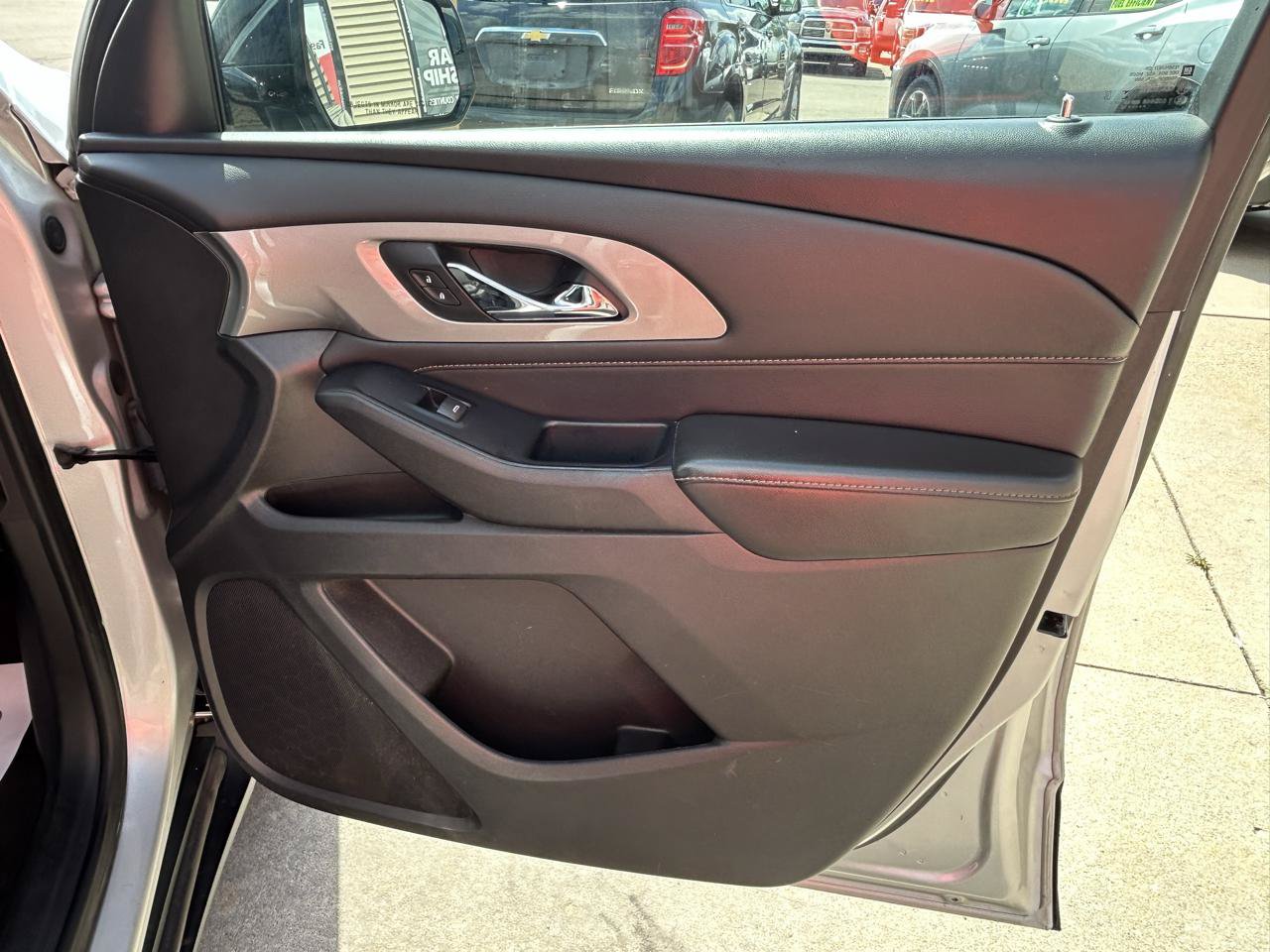 Used 2019 Chevrolet Traverse LS w/ LPO, Floor Liner Package FWD image 17