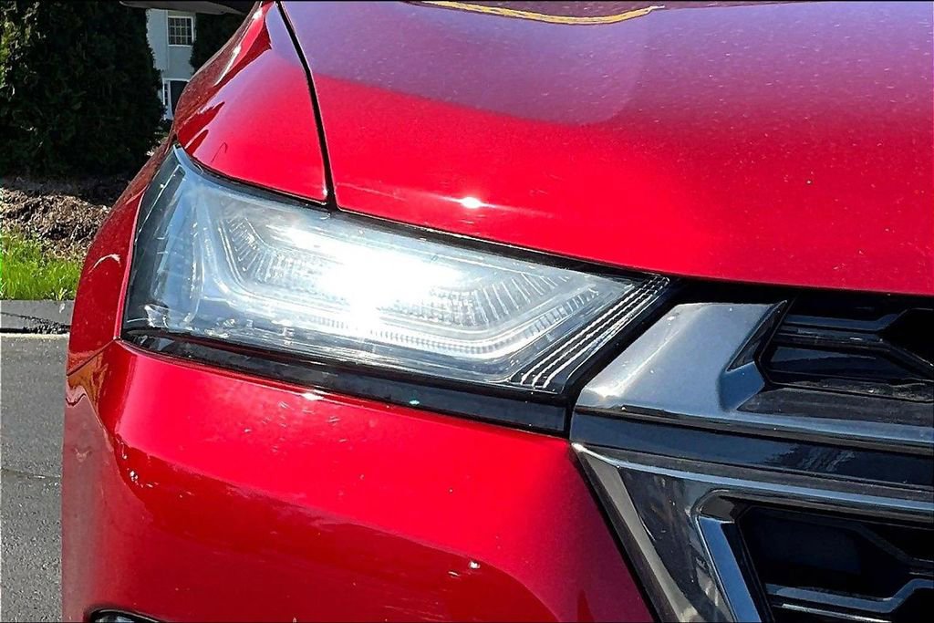 Used 2023 Chevrolet Traverse RS AWD/4WD image 33