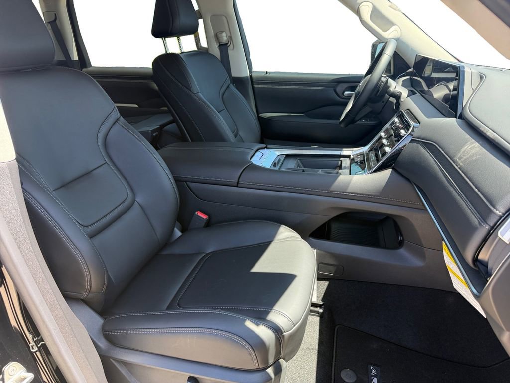 New 2026 Nissan Armada SV AWD/4WD image 16