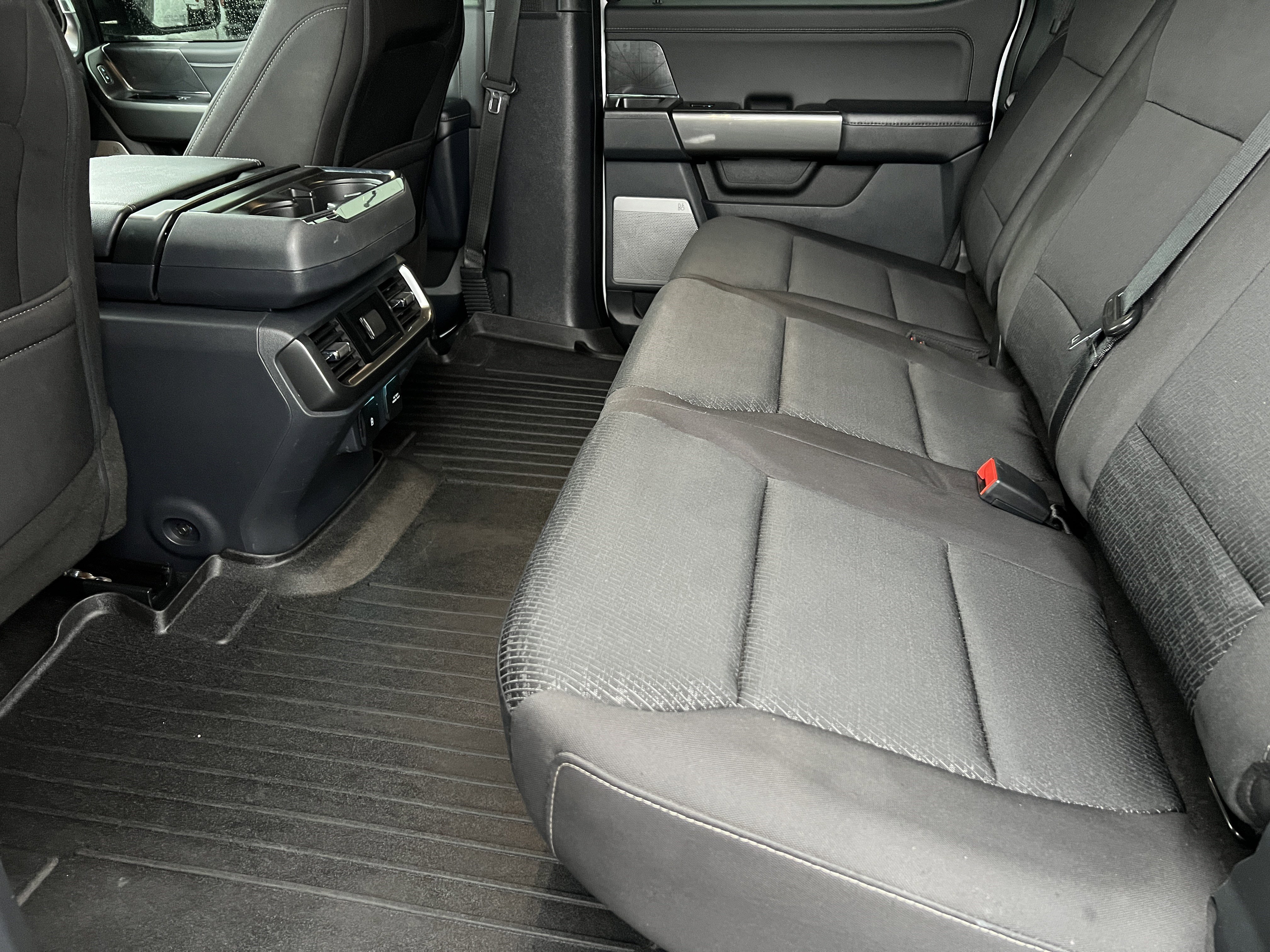 Used 2022 Ford F150 XLT w/ Equipment Group 302A High image 15