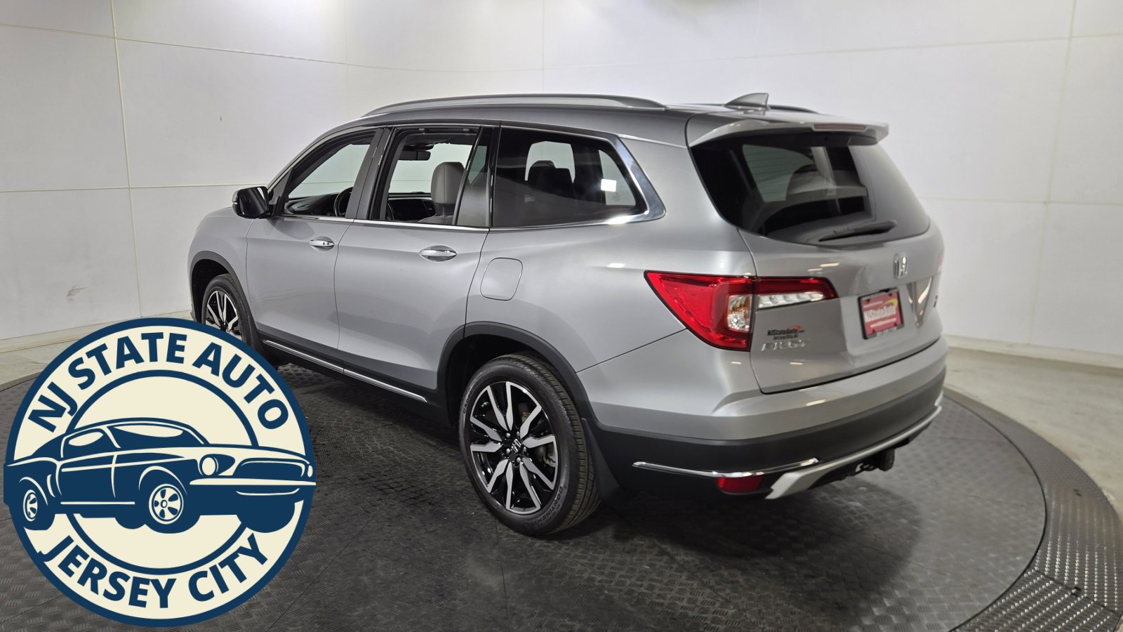 Used 2020 Honda Pilot Touring image 5