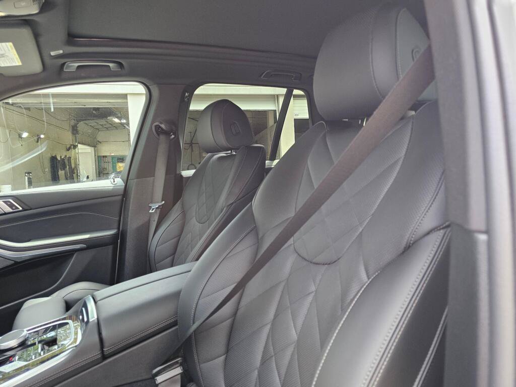 Used 2026 BMW X5 xDrive40i AWD/4WD image 23