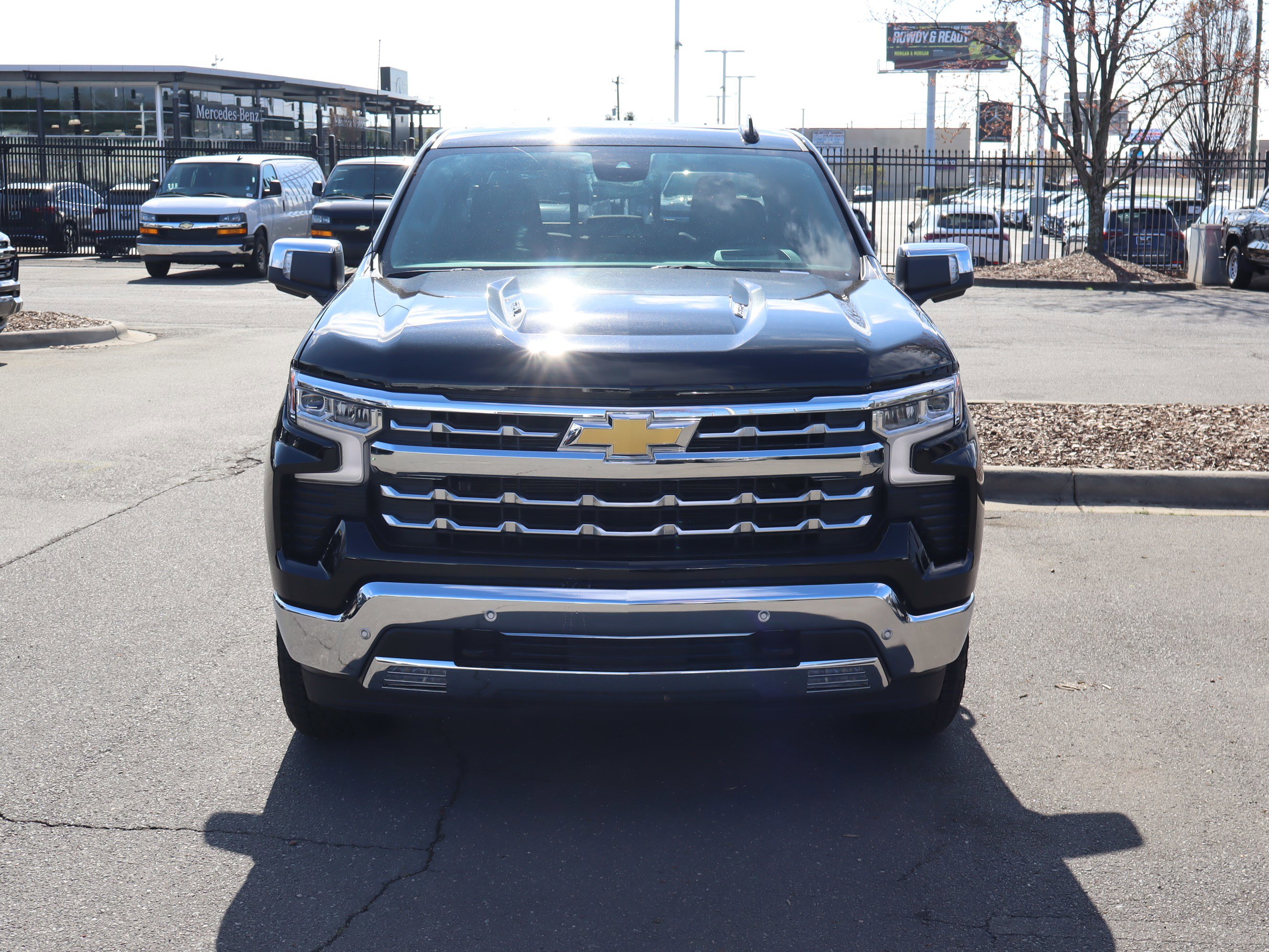 Certified 2025 Chevrolet Silverado 1500 LTZ w/ LTZ Premium Package image 3