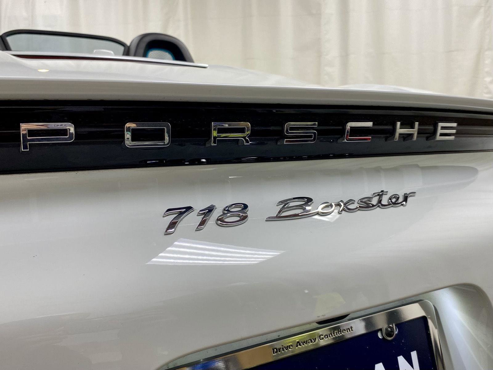 Used 2025 Porsche 718 Boxster w/ Premium Package RWD image 45