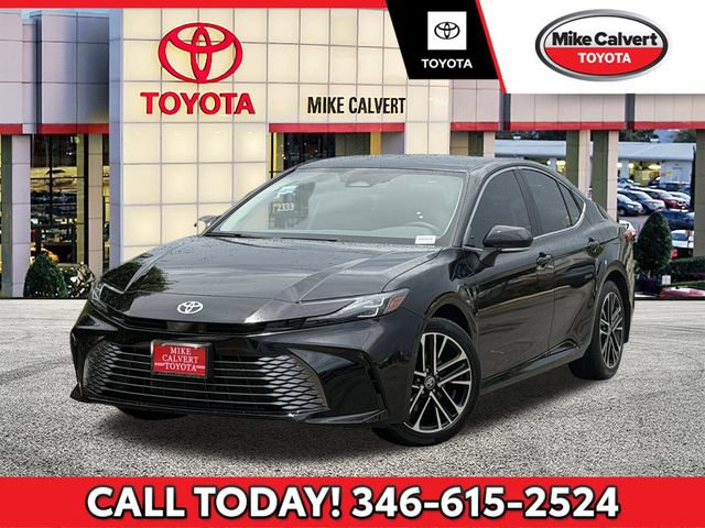 Used 2026 Toyota Camry XLE FWD image 1