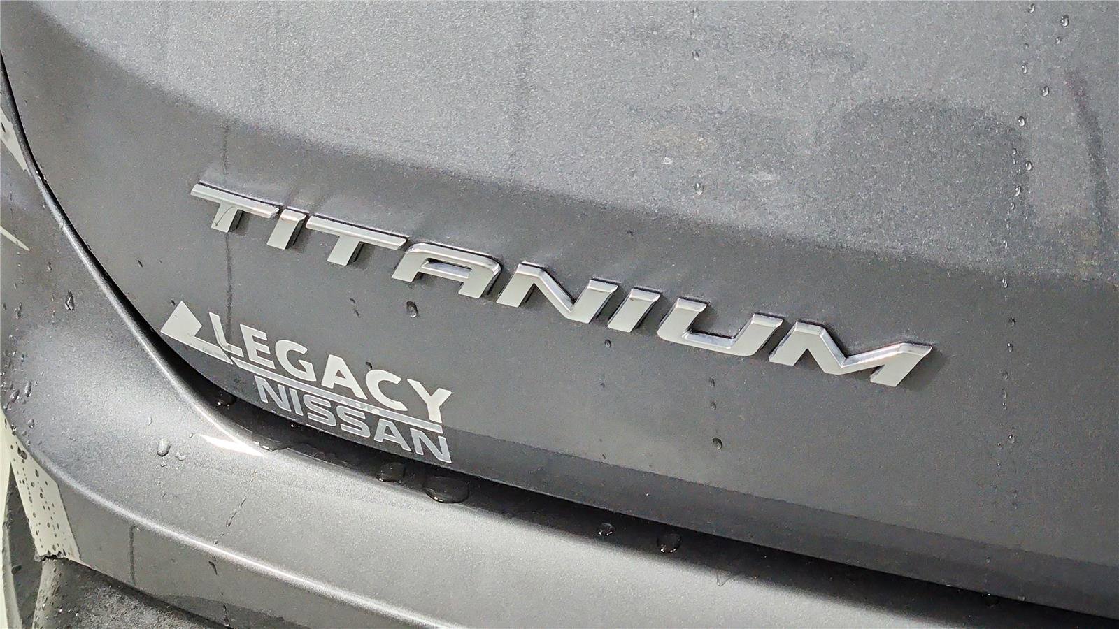 Used 2024 Ford Edge Titanium image 31