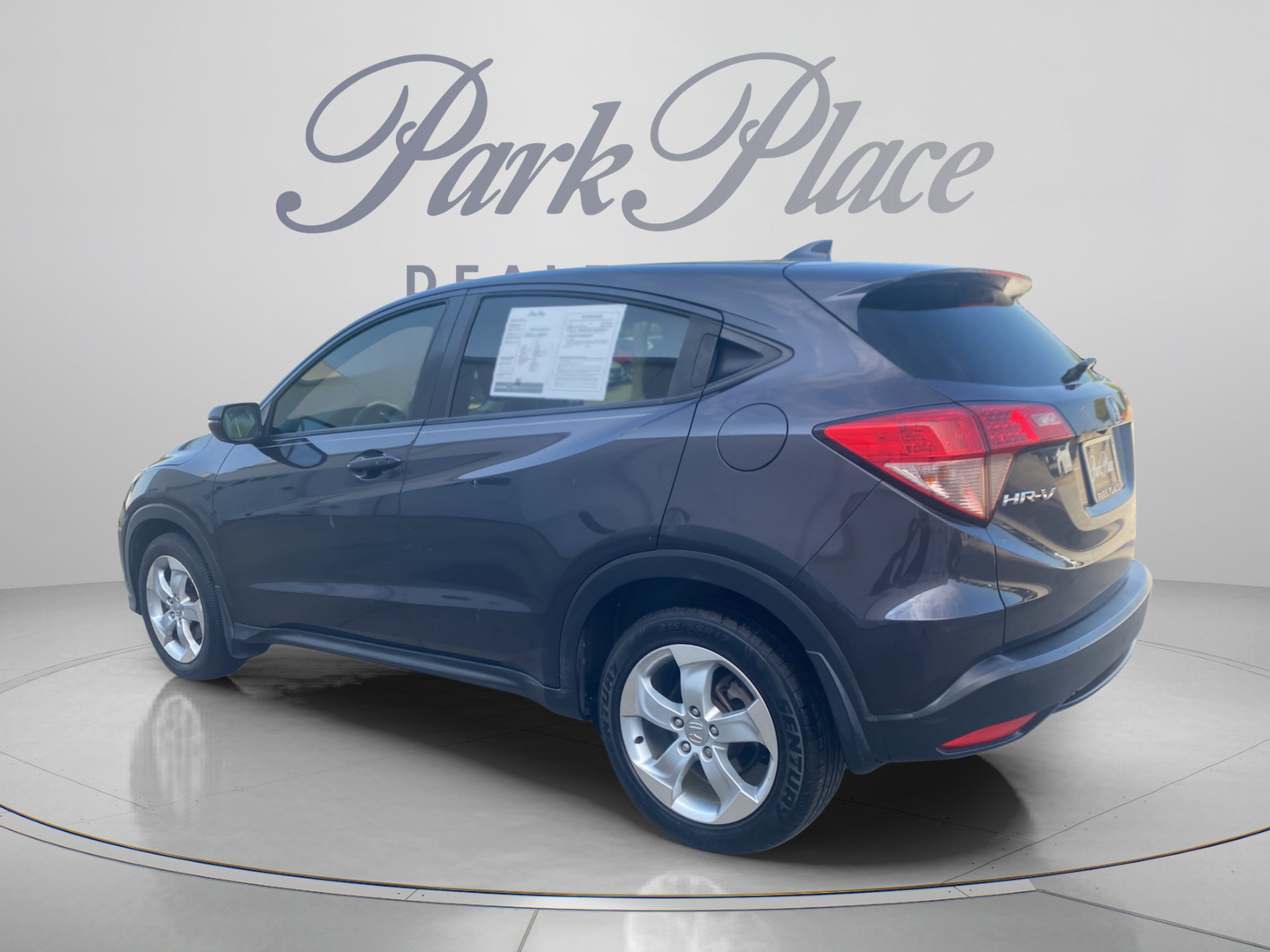 Used 2016 Honda HR-V EX image 3