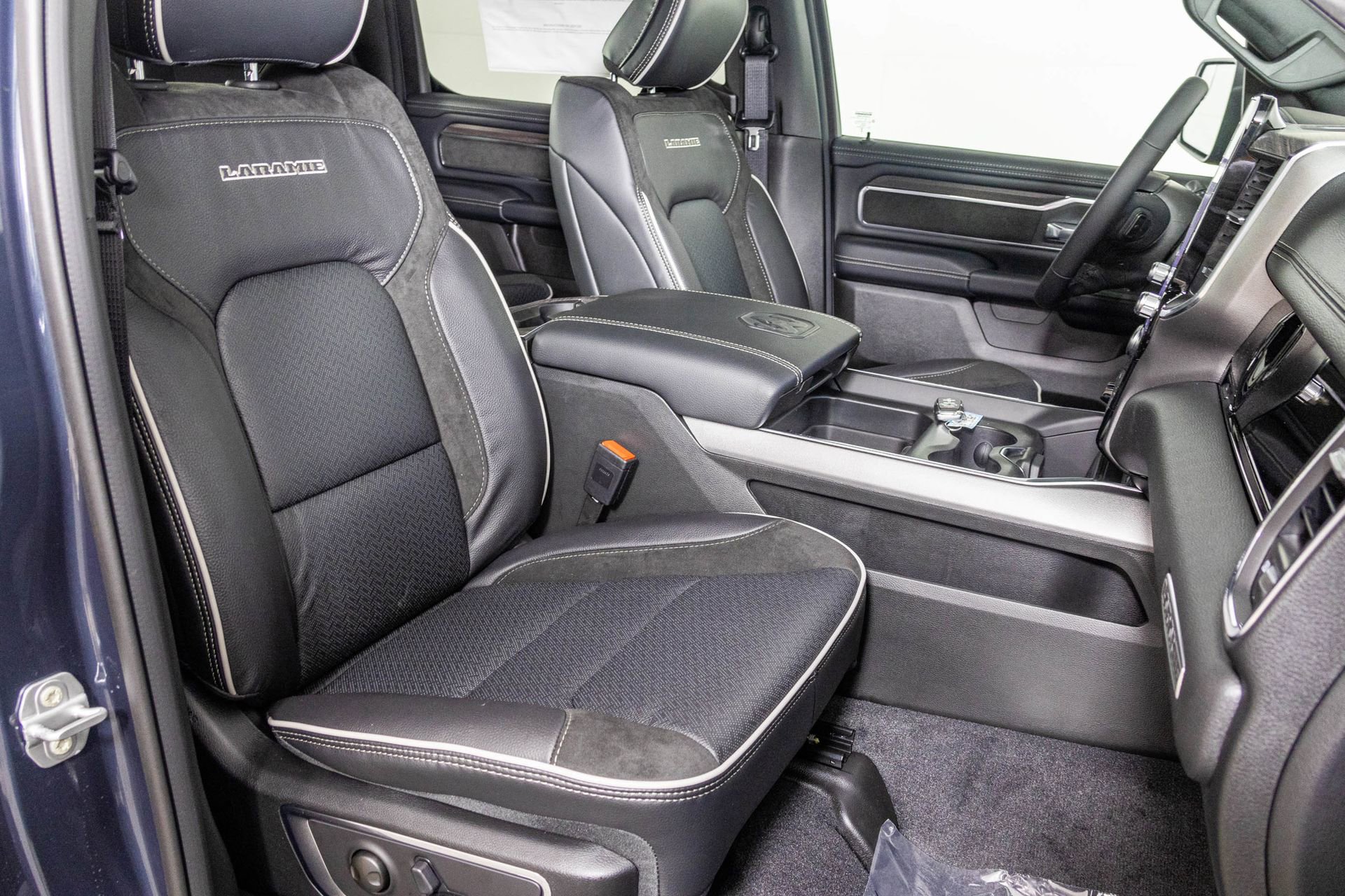 New 2026 RAM 1500 Laramie w/ Night Edition image 43