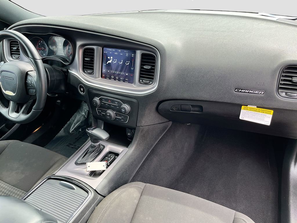 Used 2022 Dodge Charger R/T w/ Blacktop Package image 26