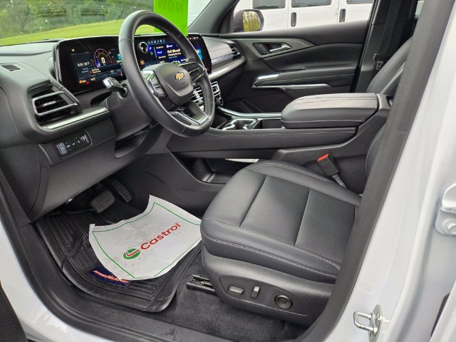 Used 2026 Chevrolet Traverse LT AWD/4WD image 10