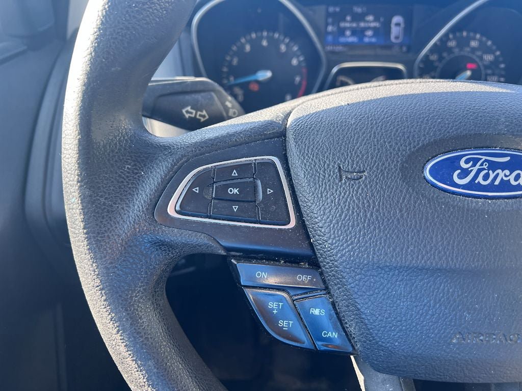 Used 2016 Ford Focus SE FWD image 18