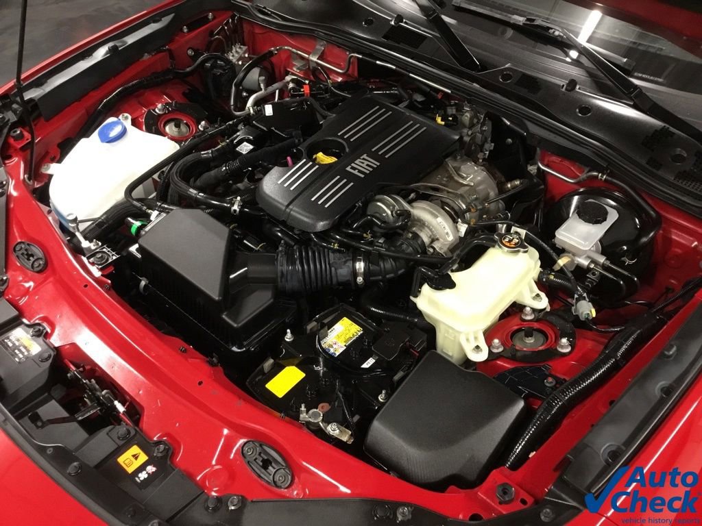 Used 2018 FIAT 124 Spider Classica w/ Technology Group image 43