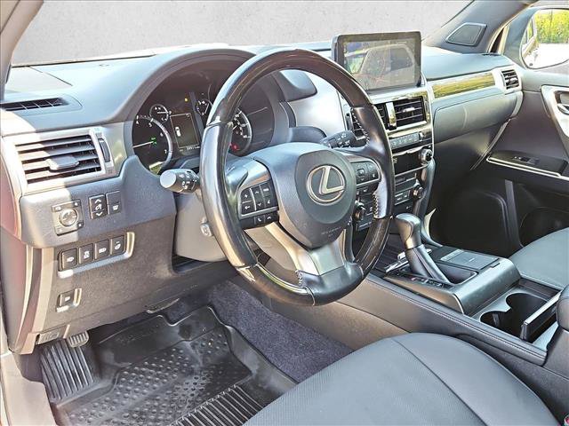 Used 2022 Lexus GX 460 Premium w/ Premium Package AWD/4WD image 10