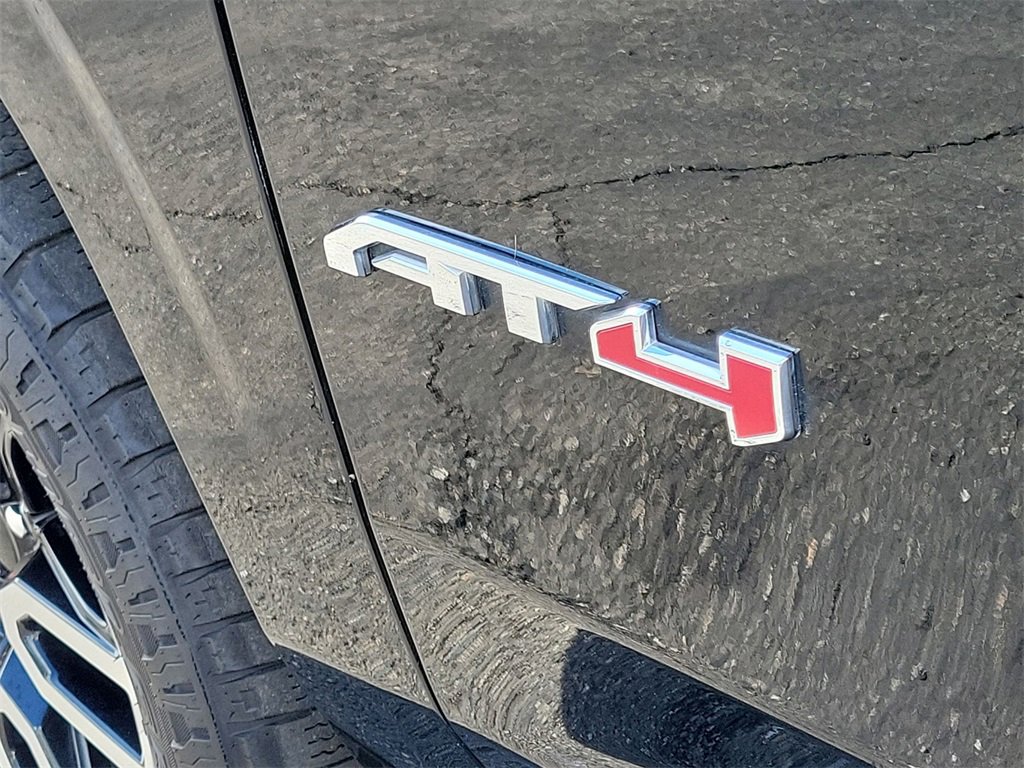 Used 2021 GMC Yukon XL AT4 w/ AT4 Premium Plus Package image 33