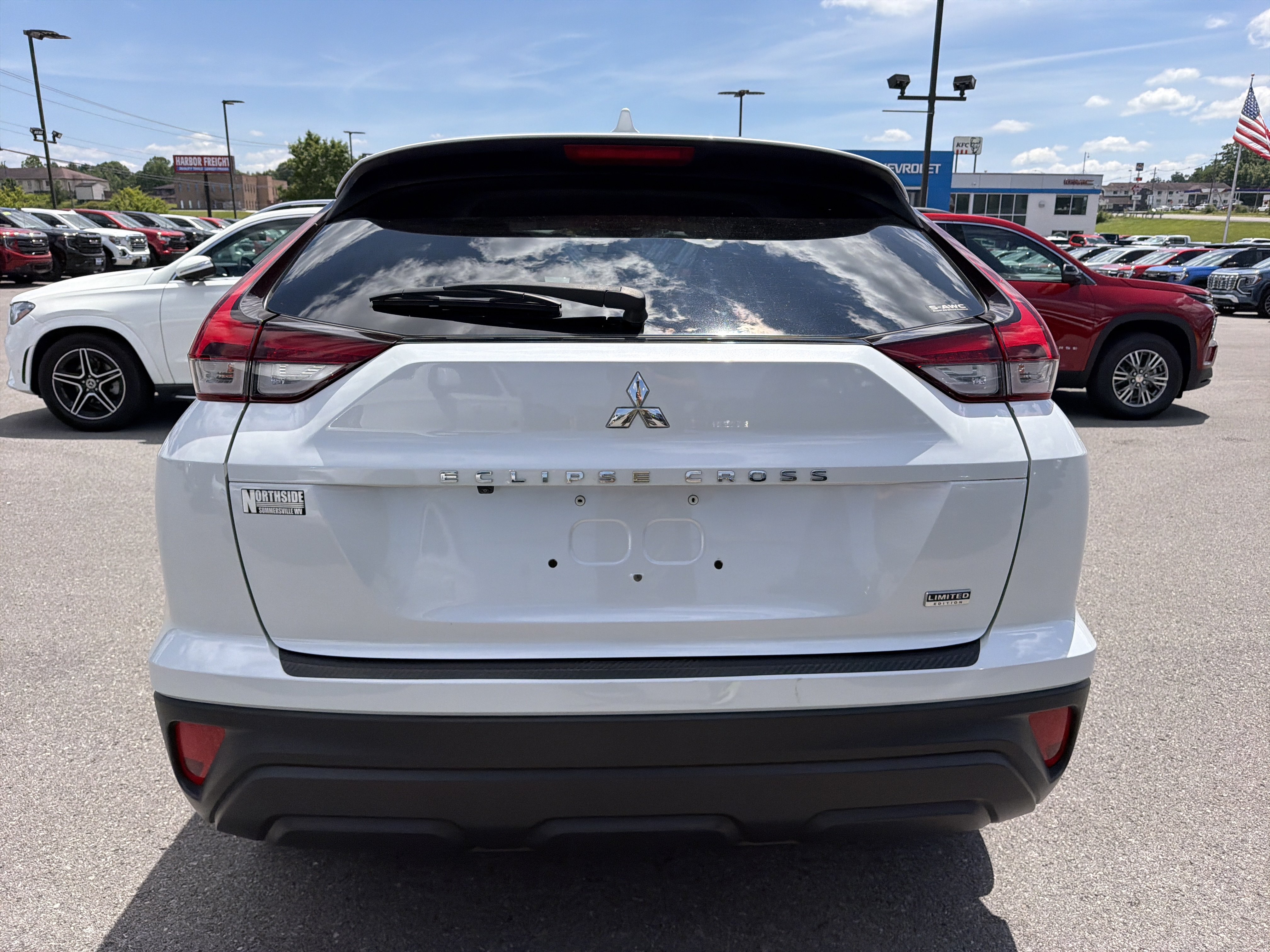Used 2024 Mitsubishi Eclipse Cross LE AWD/4WD image 7