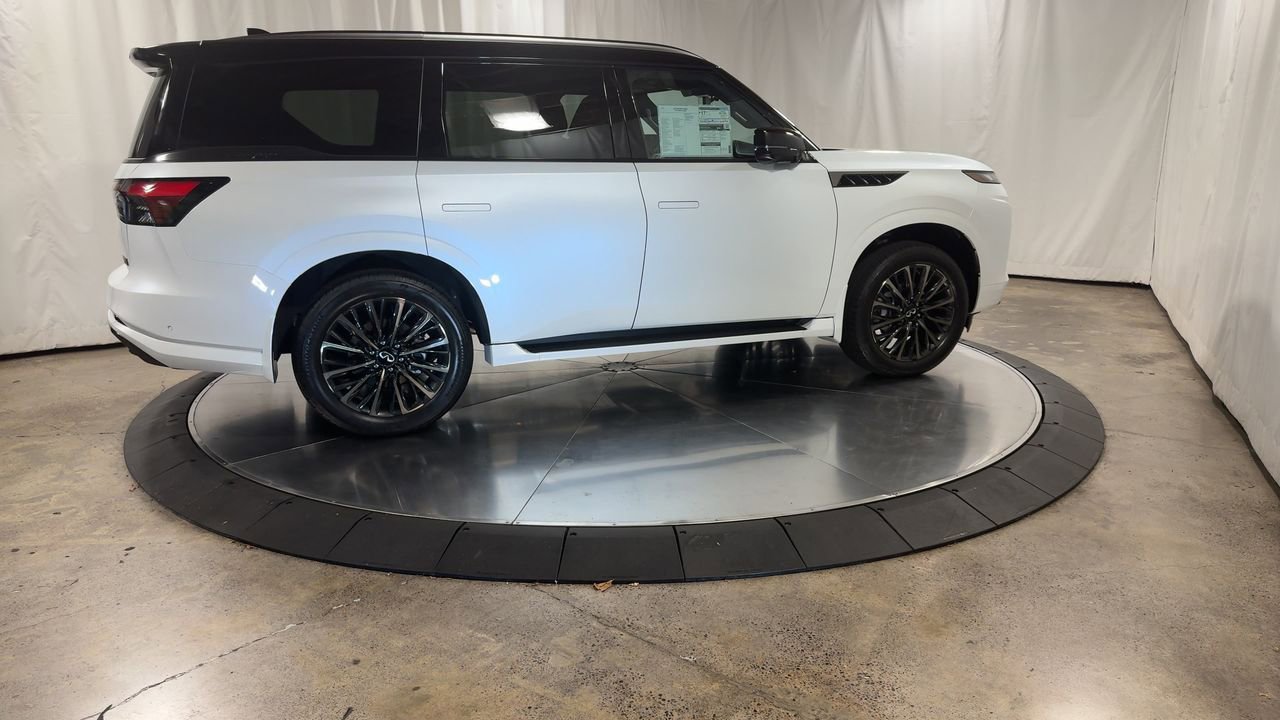 New 2026 INFINITI QX80 Autograph w/ Premium Cargo Package image 2