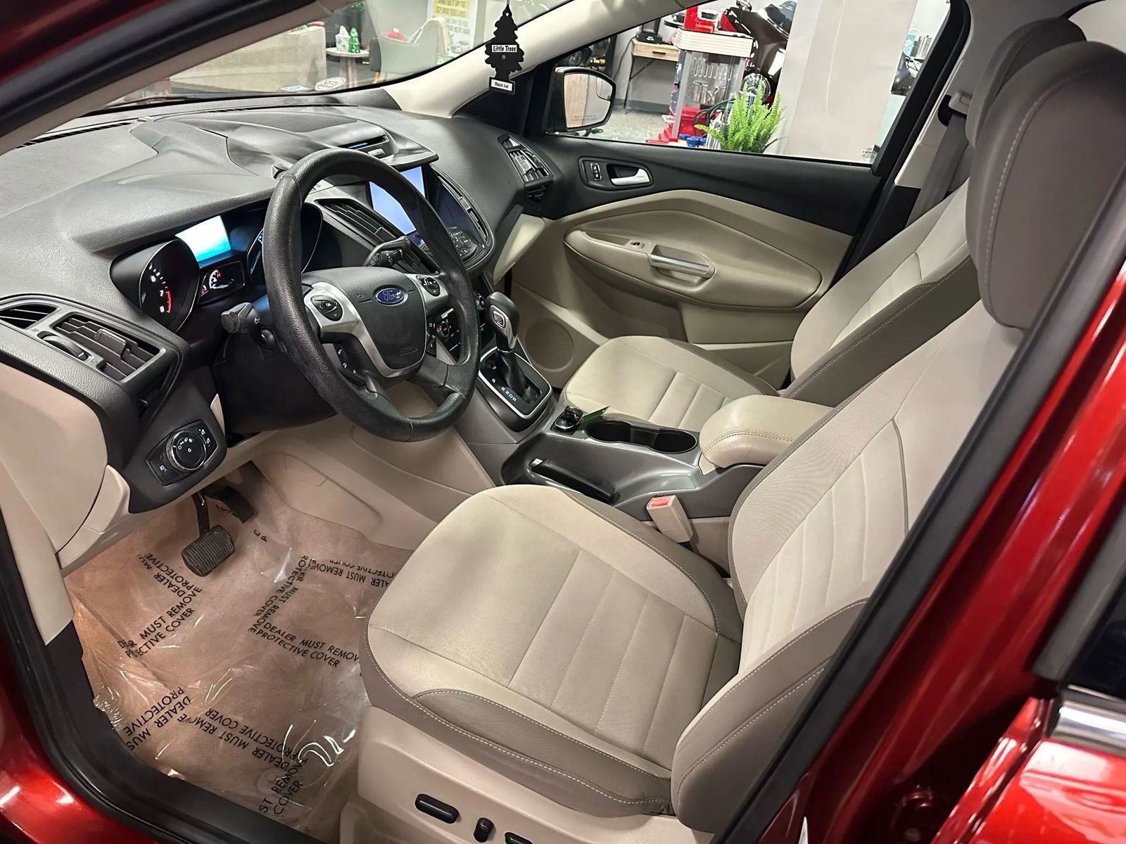 Used 2014 Ford Escape SE w/ Equipment Group 201A image 17