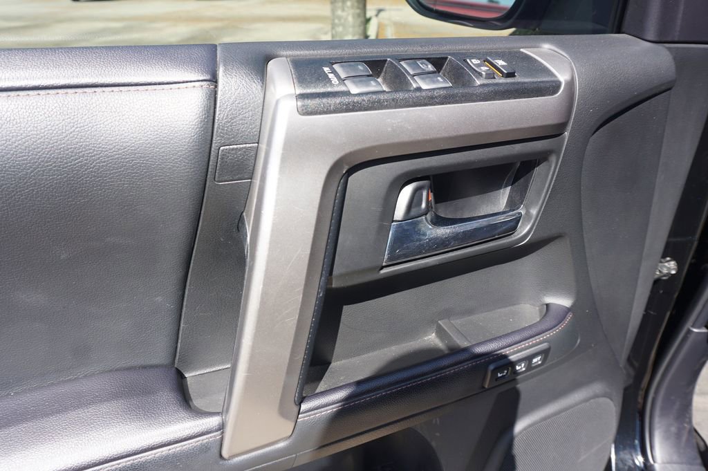 Used 2021 Toyota 4Runner Limited RWD image 4