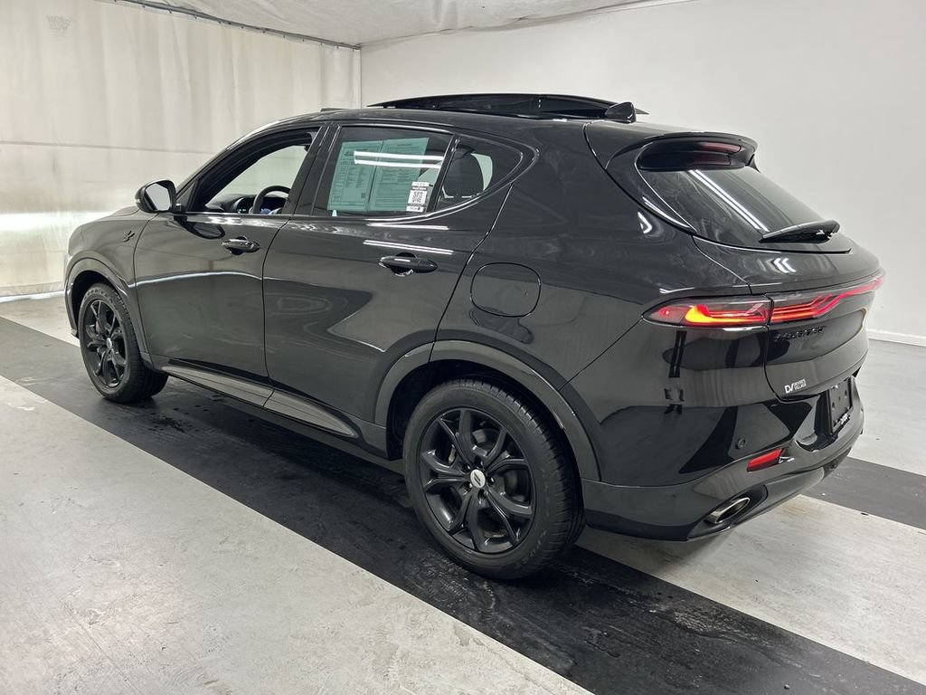 Used 2024 Dodge Hornet R/T Plus w/ R/T Blacktop Package AWD/4WD image 7