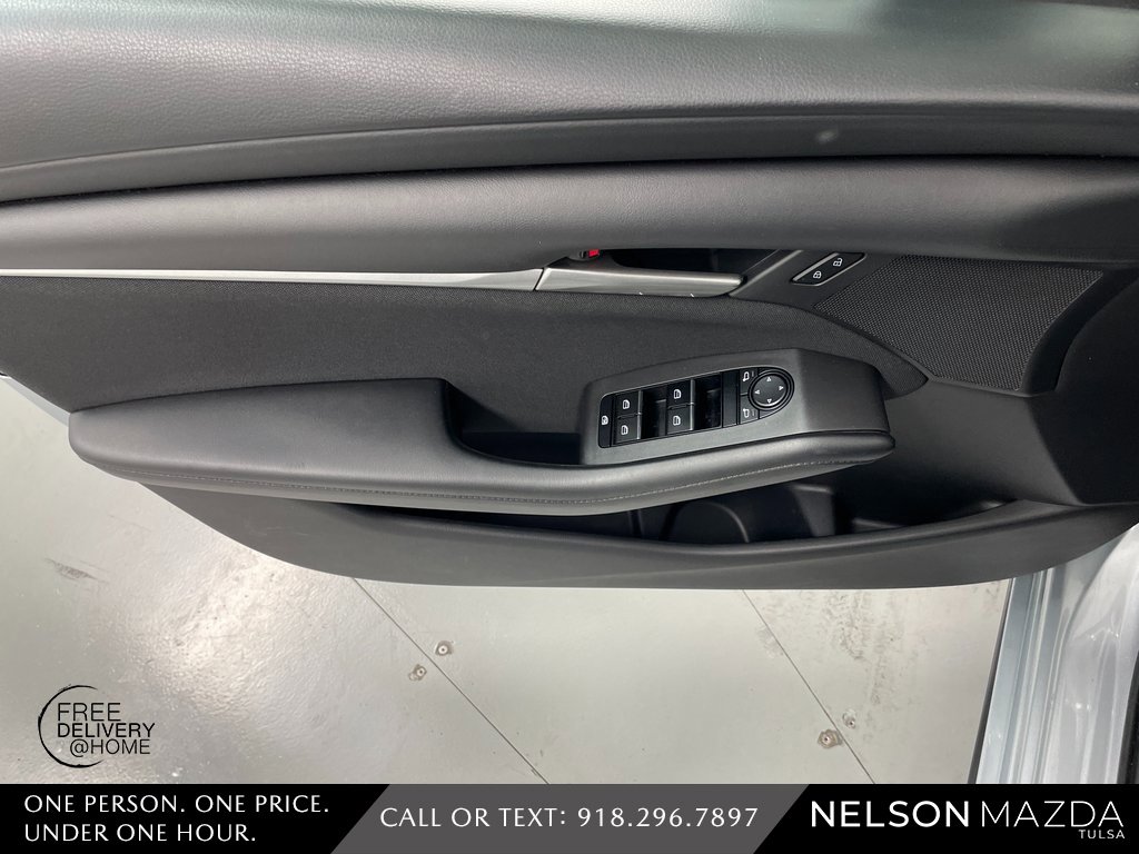 Used 2021 MAZDA MAZDA3 Sedan image 19