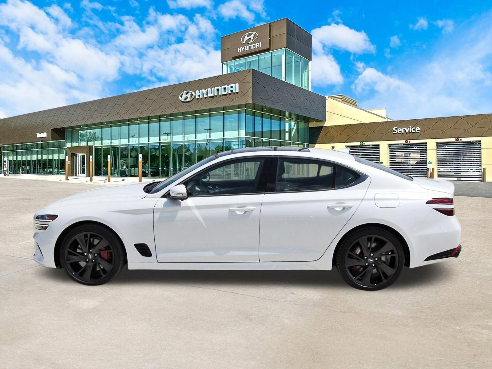 Used 2023 Genesis G70 3.3T w/ Sport Prestige Package image 9