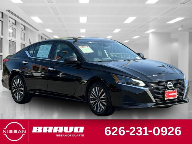 Used 2024 Nissan Altima 2.5 SV FWD image 1