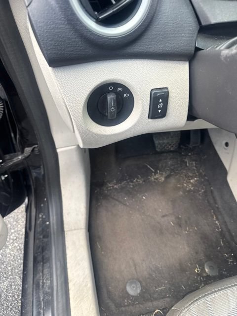 Used 2012 Ford Fiesta SE FWD image 20