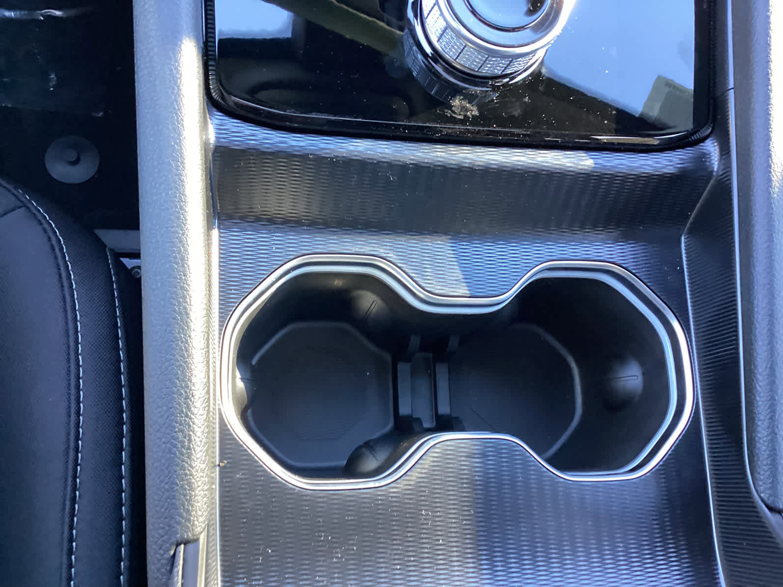 New 2025 Jeep Grand Cherokee Laredo X w/ Luxury Tech Group I image 23