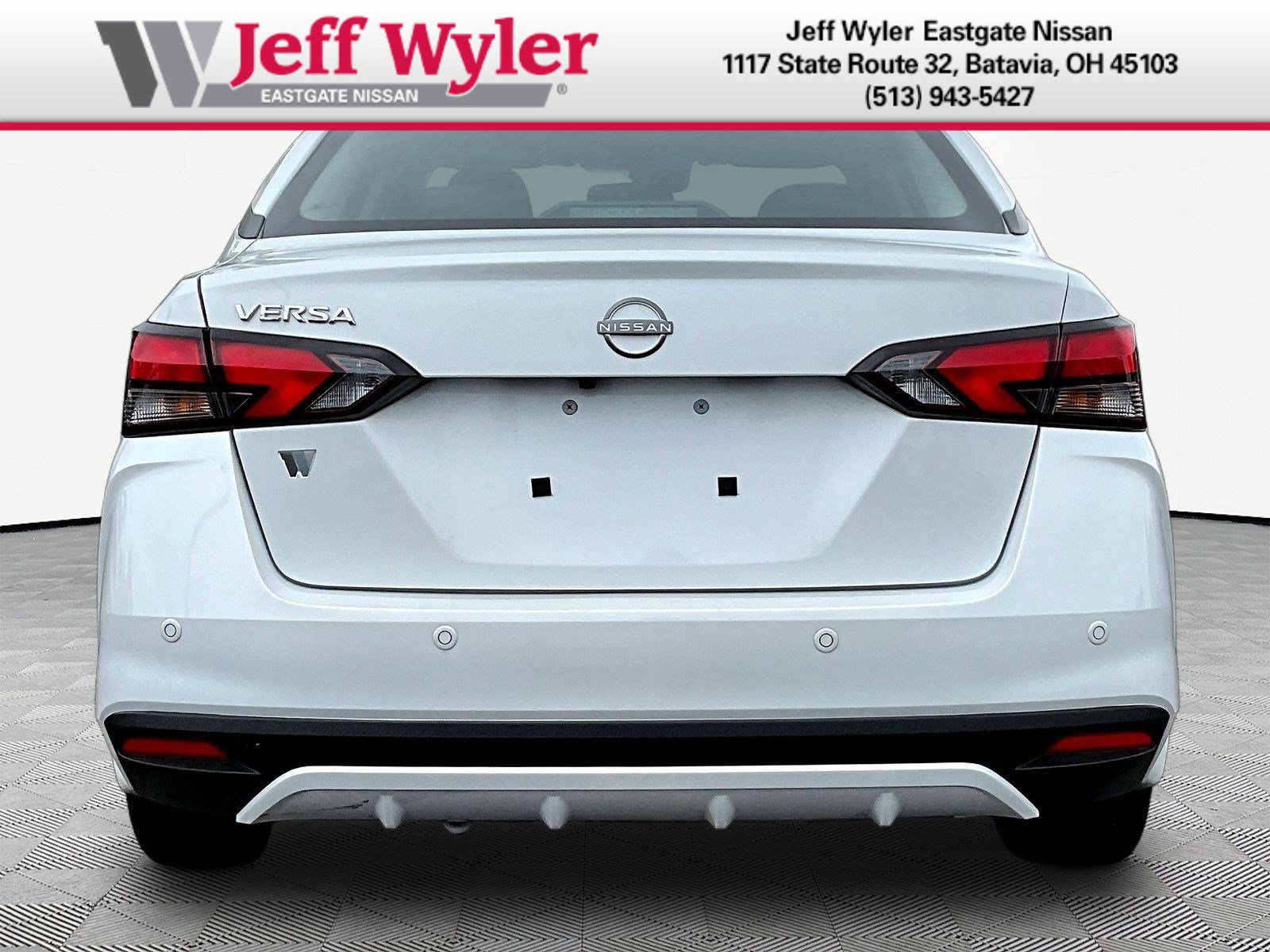 New 2025 Nissan Versa SV w/ Trunk Package FWD image 5